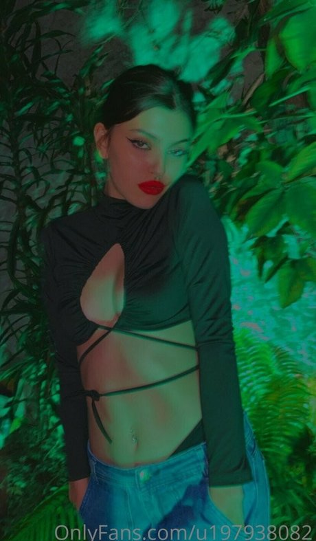 Desiree Bunny pornstar erotic pic