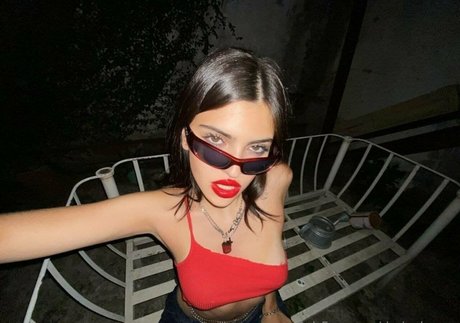 Desiree Bunny perfect star archive