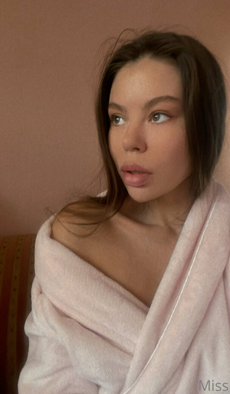 bonnieshai sexy pornstar gallery