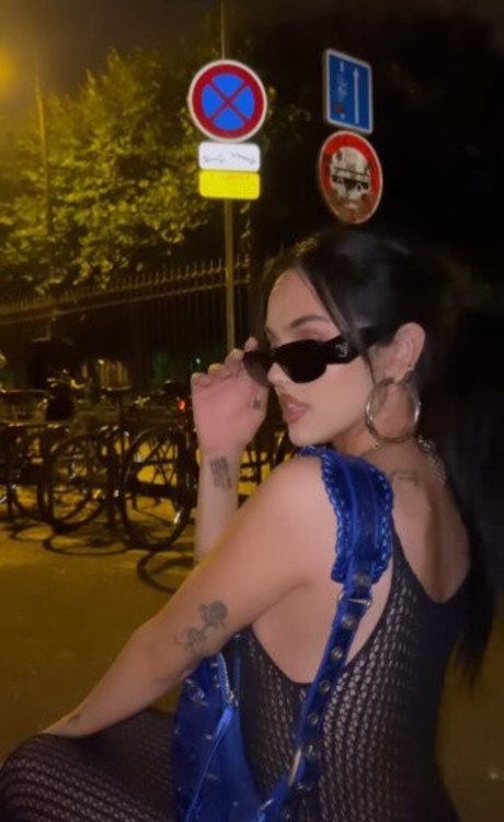 Maggie Lindemann model adult archive