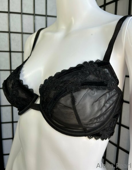 alexapearl top actress photo