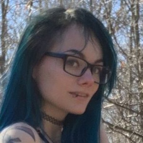 Skyla Rayne star top pics