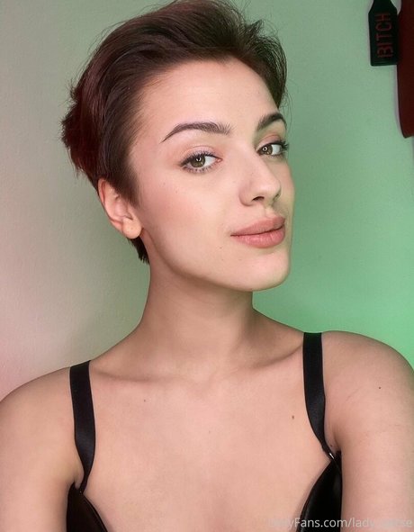 Lady Perse pornstar sexy picture