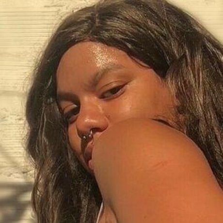 pretty dusa model nudes photo