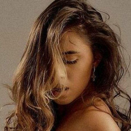 Issa Bell hot star archive