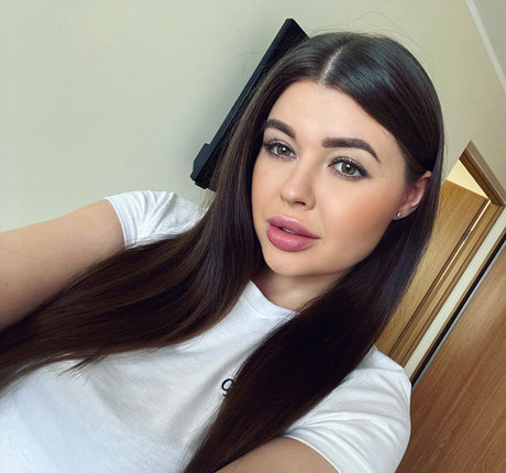 val candy model pornographic pics