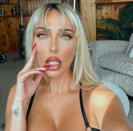 chelseabpereira star exclusive pics