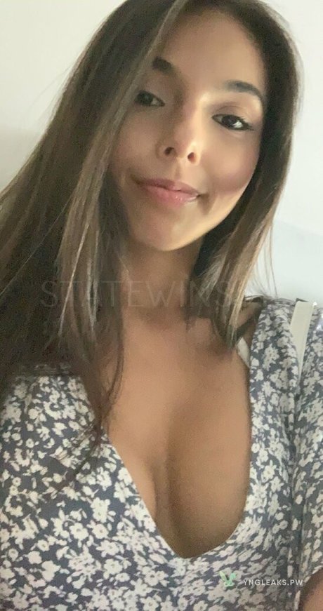 Iscely Antoriano pornographic model pics