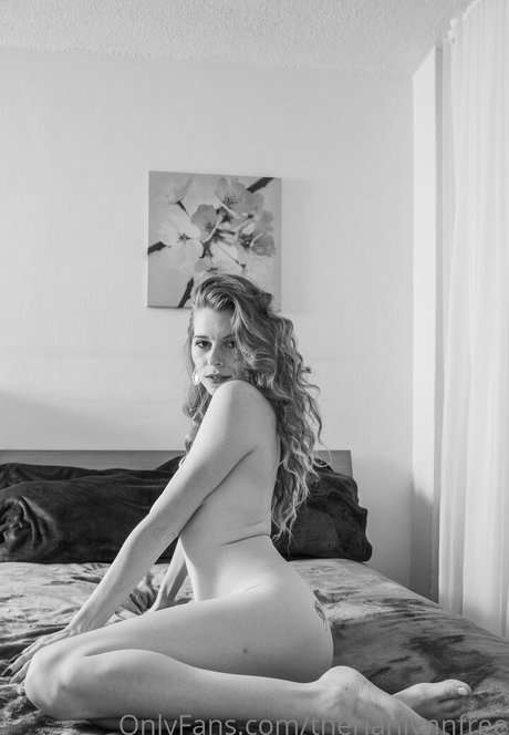 theriahlynnfree model high quality gallery