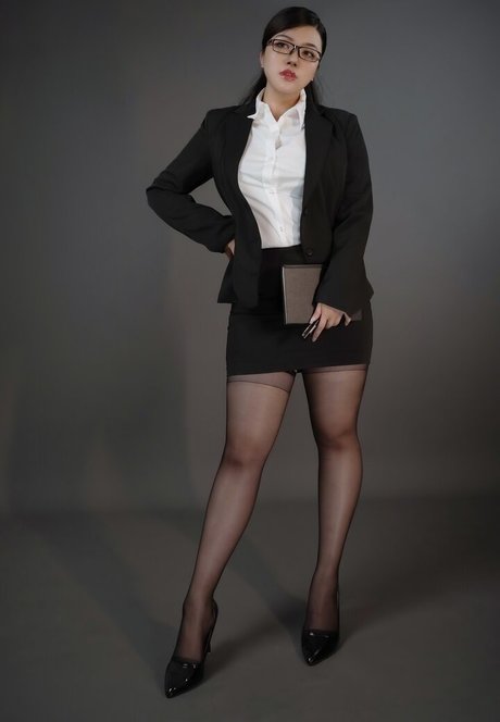 nightmare 36e porn model image