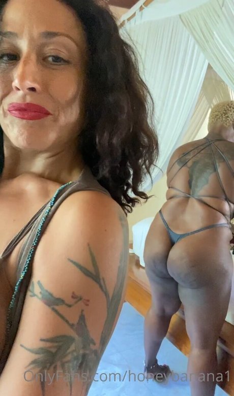 honeybanana1 porn model photo