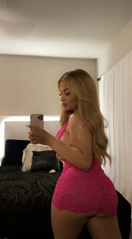 mami0g pornographic star image