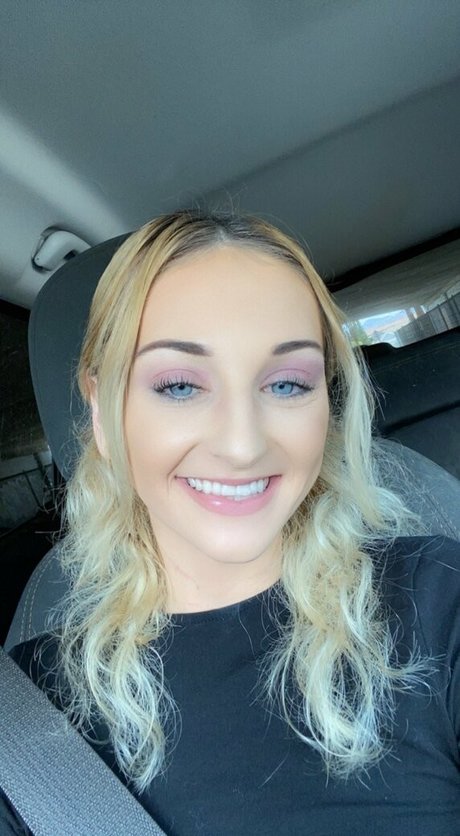 pink hair onlyfans free pics