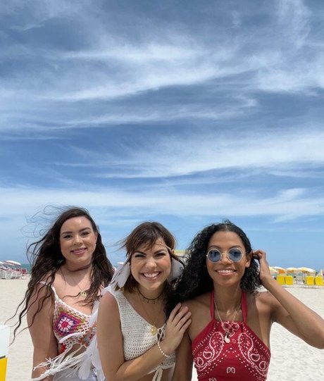 Eden Jabari nice star photo