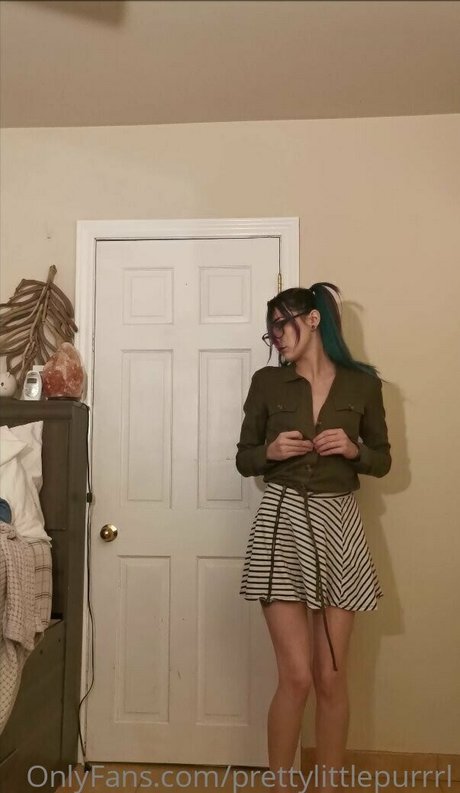 prettylittlepurrrl hot model archive