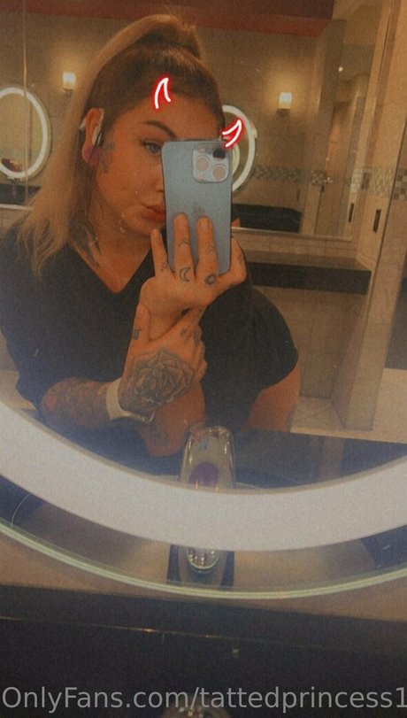 tattedprincess1998 star beautiful photos