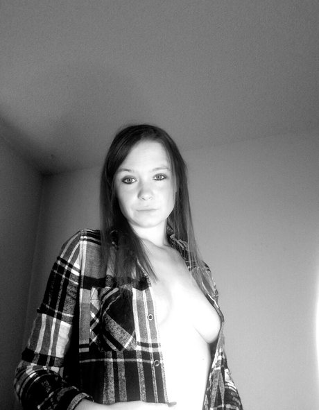 jonzeylove96 pretty pornstar photo