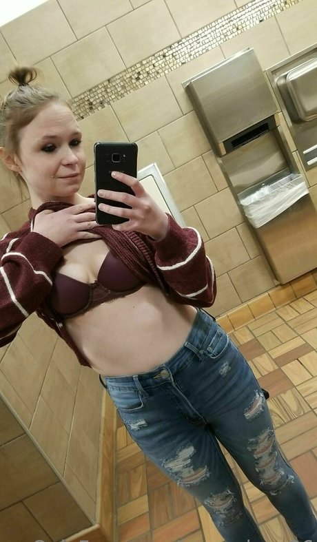 jonzeylove96 model high quality pics