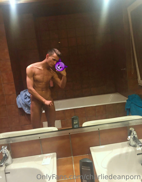 charliedeanporn naked star images