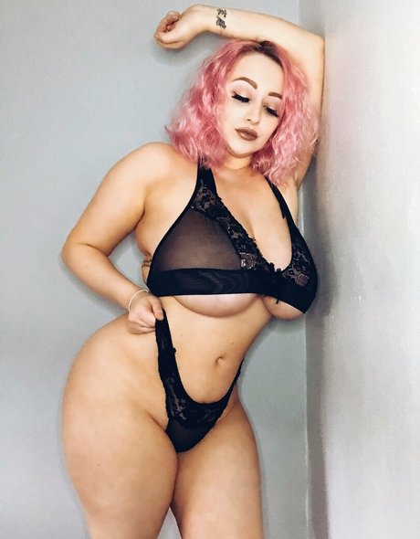 Rachael X top model pics