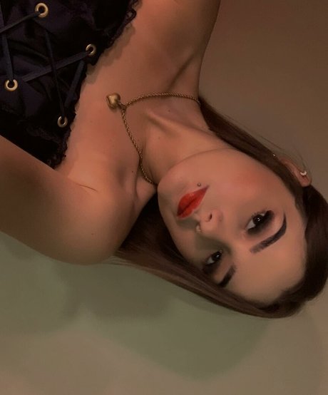 kamillapatricio free star picture