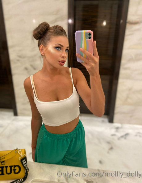 mollly dolly free pornstar gallery