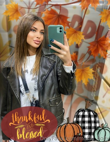 mollly dolly star hot img