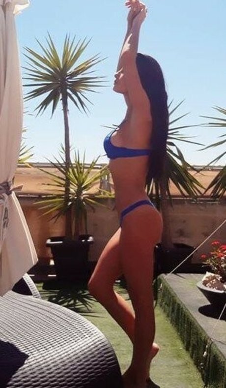 Maltese Girls perfect star photo