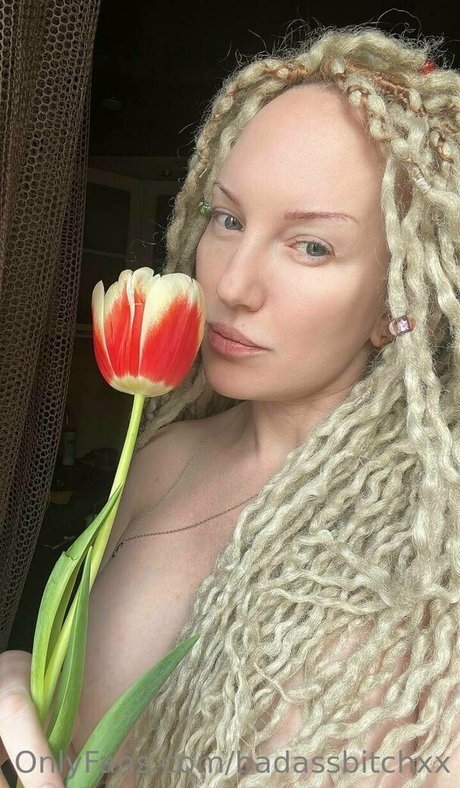 badassbitchxx model beautiful photo