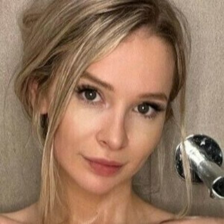 Babahanofficial erotic star picture