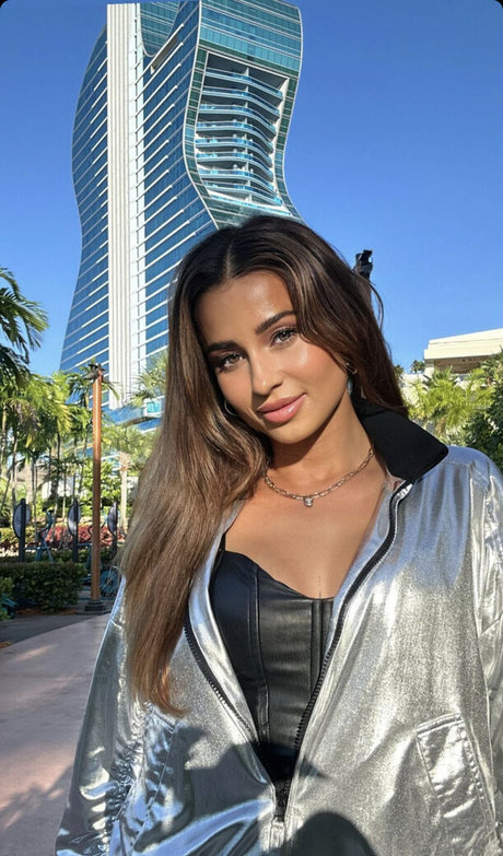 DJ JuicyM hot star photo