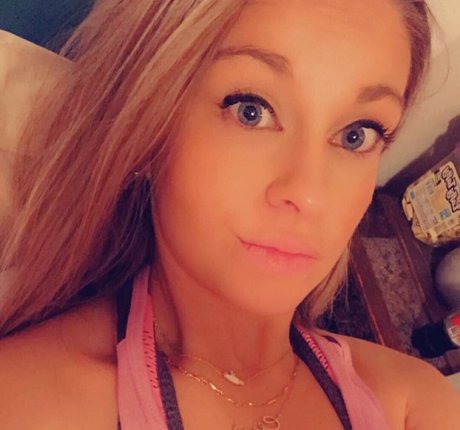 Kenzie Colvard nude star pics