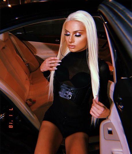 Tsmissmara model sex photos