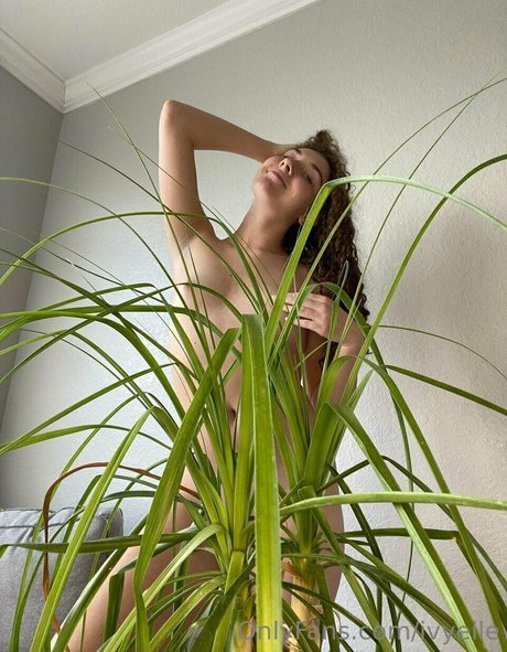 ivyelle hd actress pictures