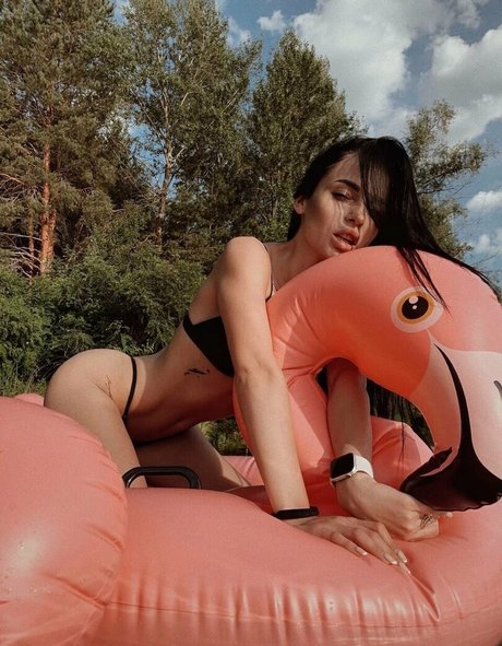 milana moor star art image