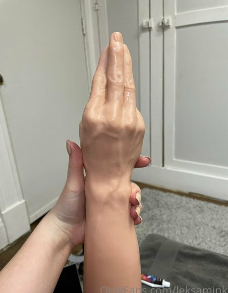 leksamink model nudes pictures