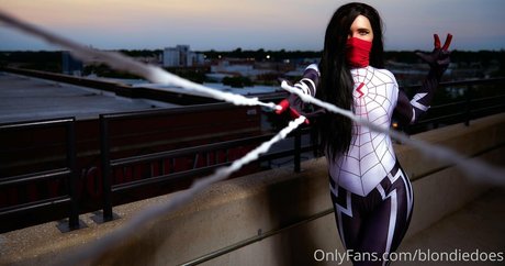 blondiedoes pornstar sexy pictures