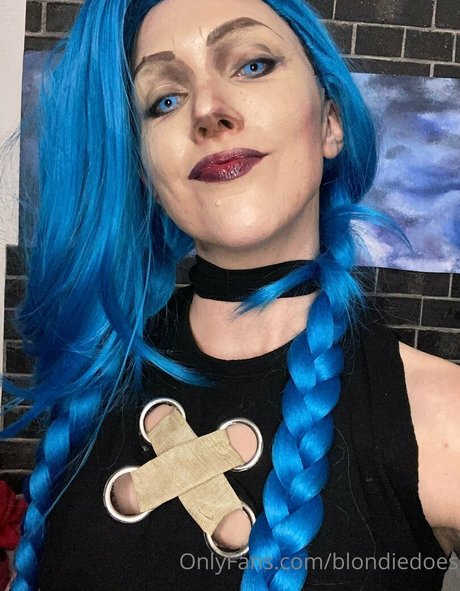 blondiedoes best model images