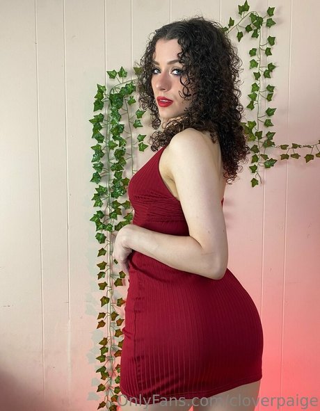 Cloverpaige pretty actress pic