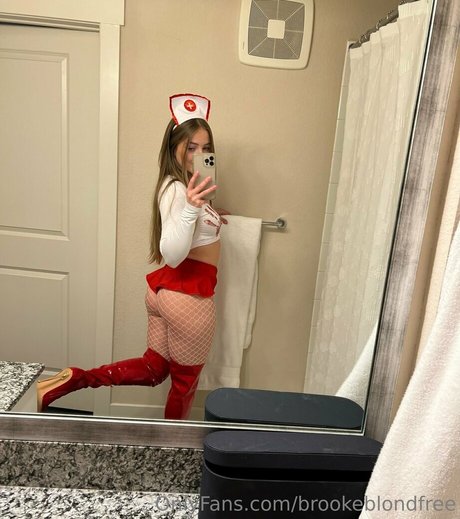 brookeblondfree art star gallery