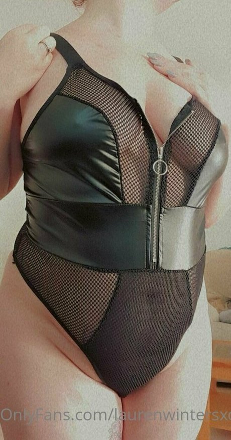 dominalauren naked actress img