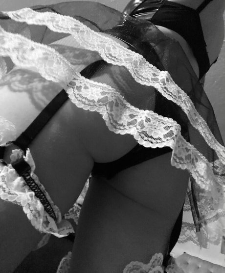 irresistible ivy sexy star image