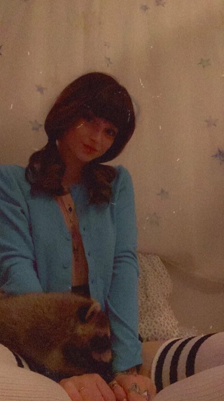 irresistible ivy sex model gallery