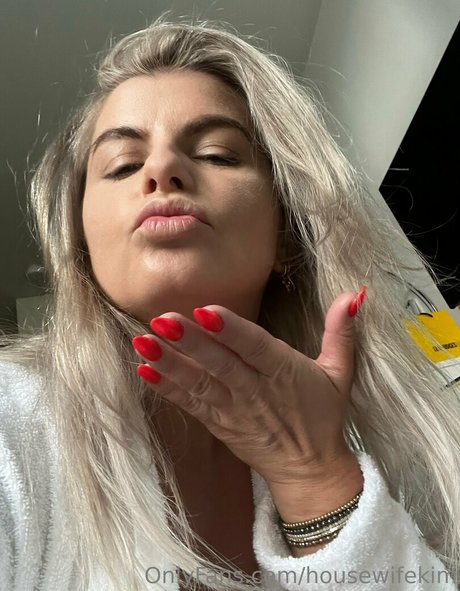 housewifekim free star picture