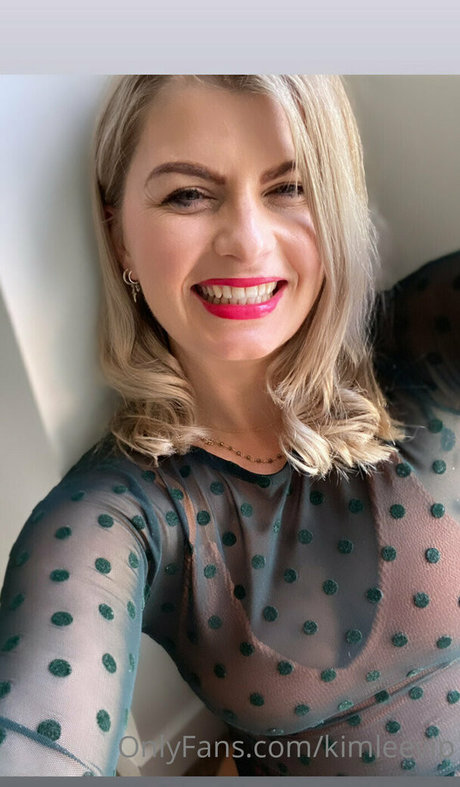 housewifekim best actress image