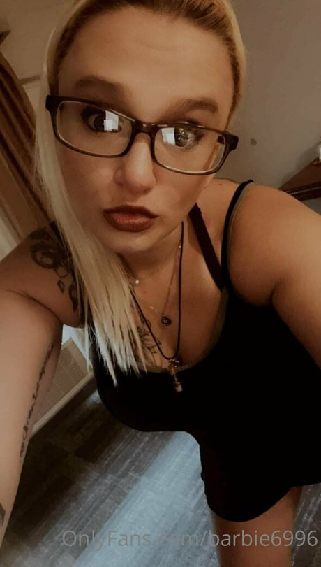 barbie6996 pornographic model photo