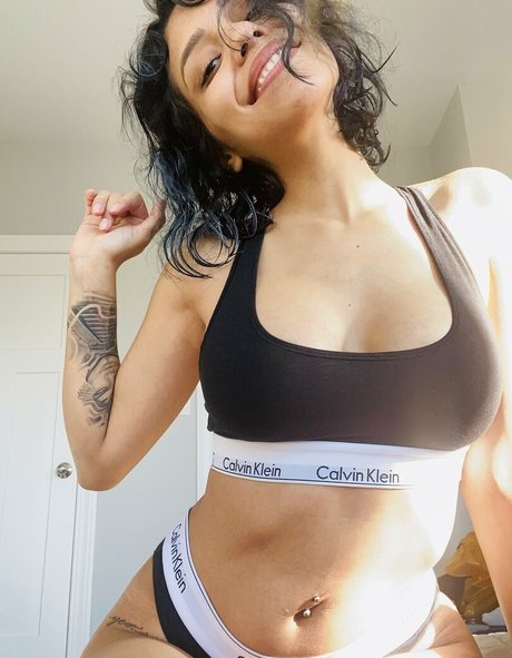 nina morelo naked actress pic