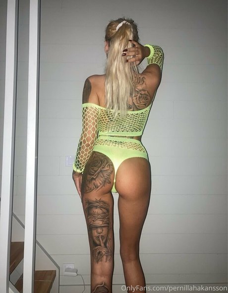 pernillahakansson art model picture