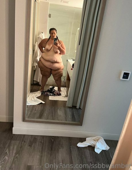 ssbbwamber model nudes picture