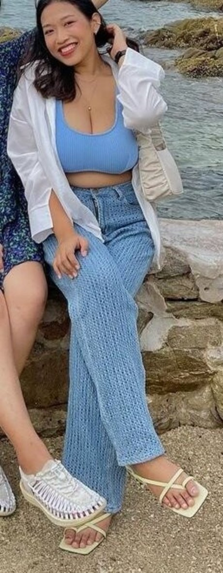 Aoy Chitchanok sexy star galleries